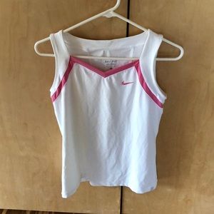 Nike DriFit tennis sleeveless tank shirt